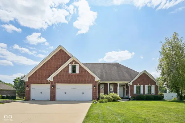 10767 Shiloh Wood Court, Indianapolis, IN 46234