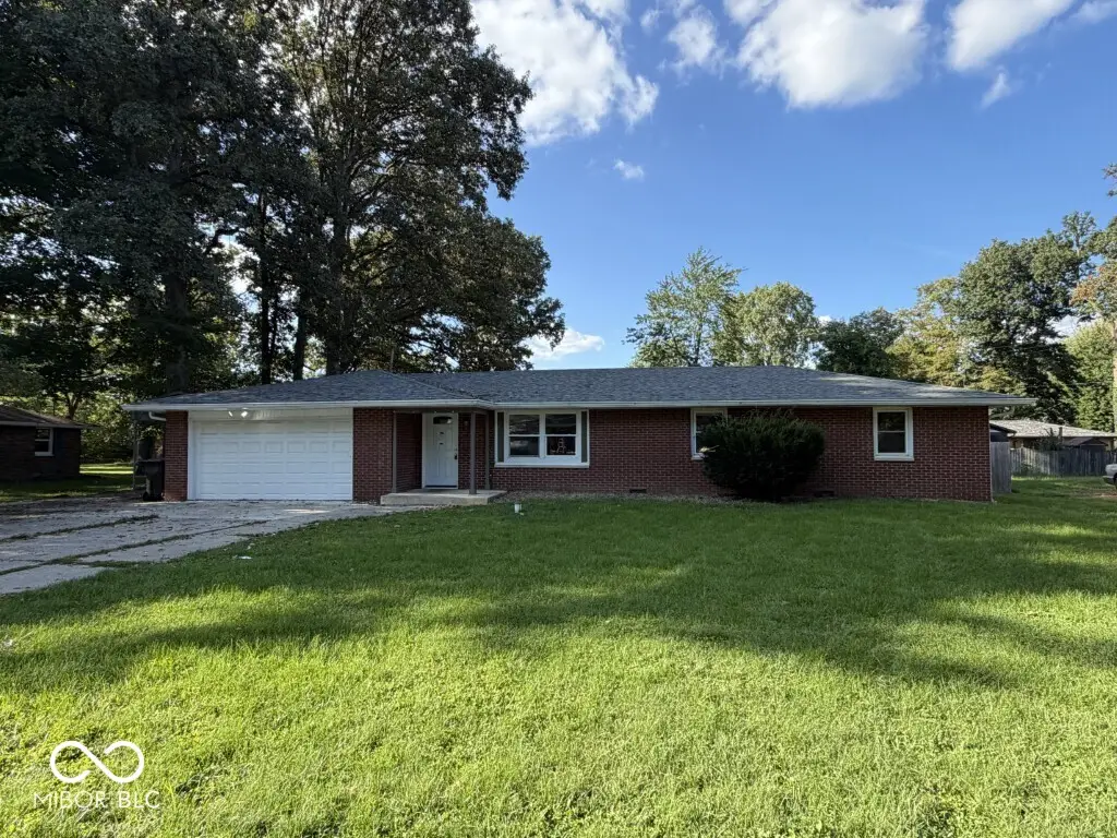 208 Cottonwood Drive, Anderson, IN 46012 - #1