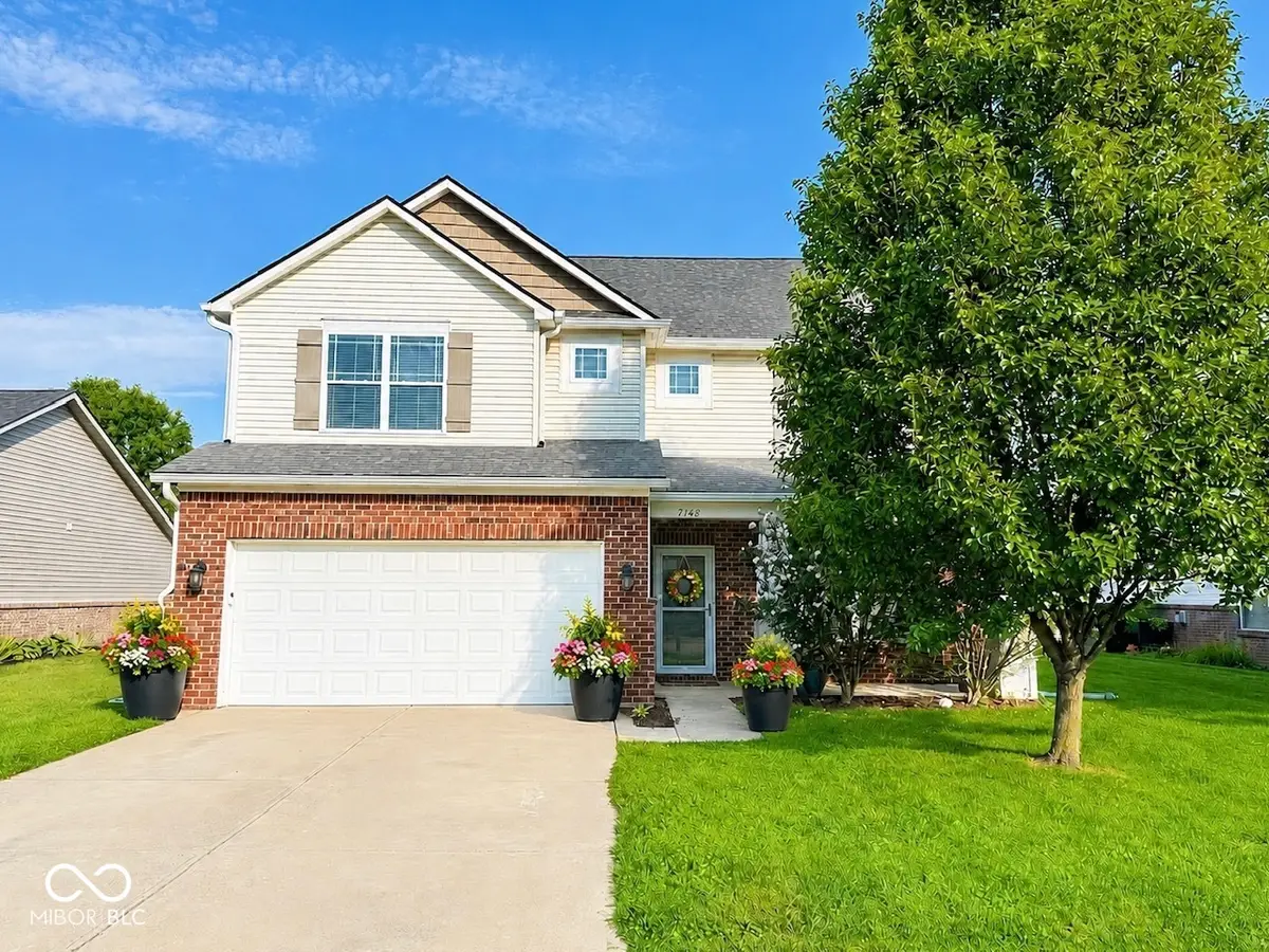7148 N Chelmsford Drive, McCordsville, IN 46055 - #1