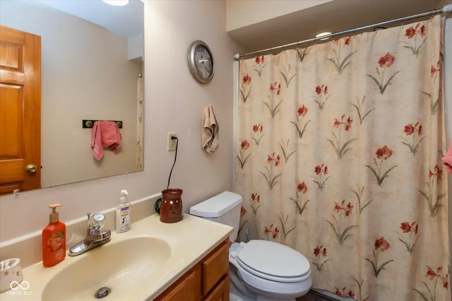 909 N Shore Boulevard, Franklin, IN 46131 - #3