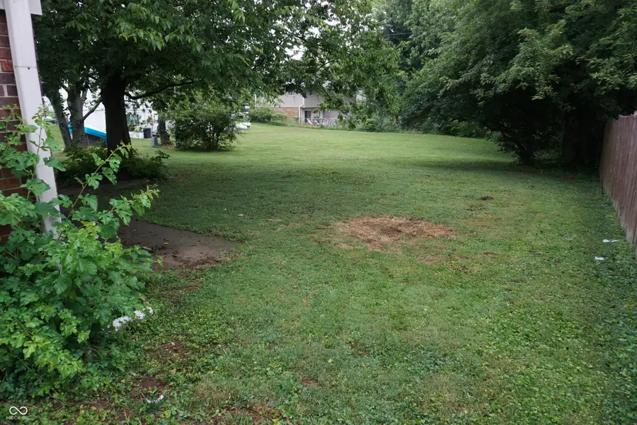711 S Park Square Drive, Bloomington, IN 47403 - #2