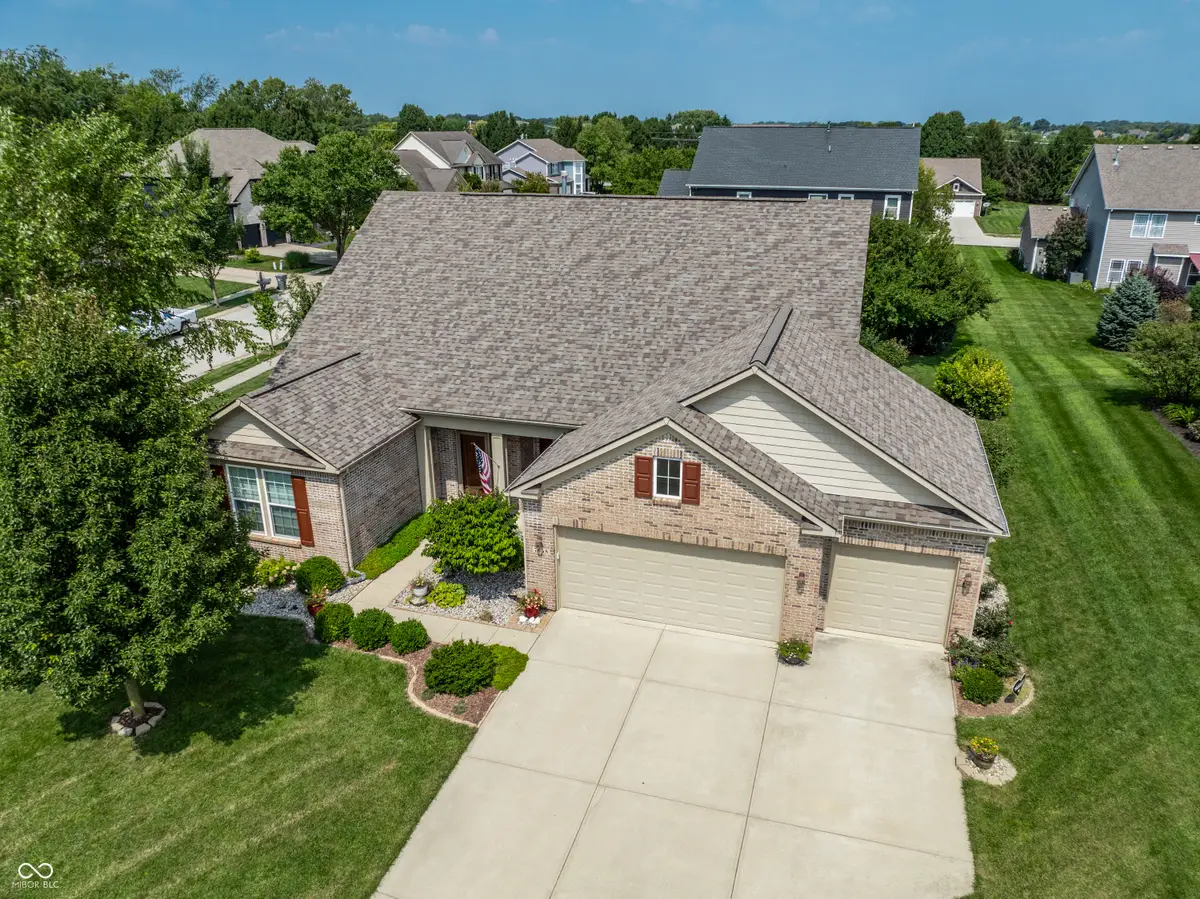 7658 Winding Lake Drive S, Noblesville, IN 46062 - #1