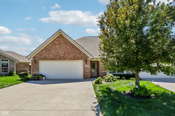 4935 W Harrisburg Court, New Palestine, IN 46163