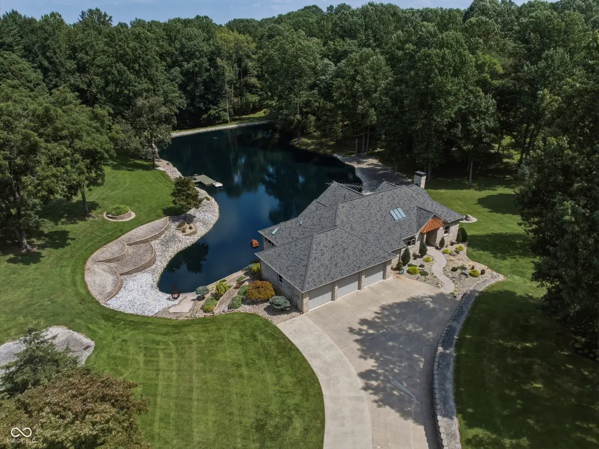 8565 S 500 W, Trafalgar, IN 46181 - #1