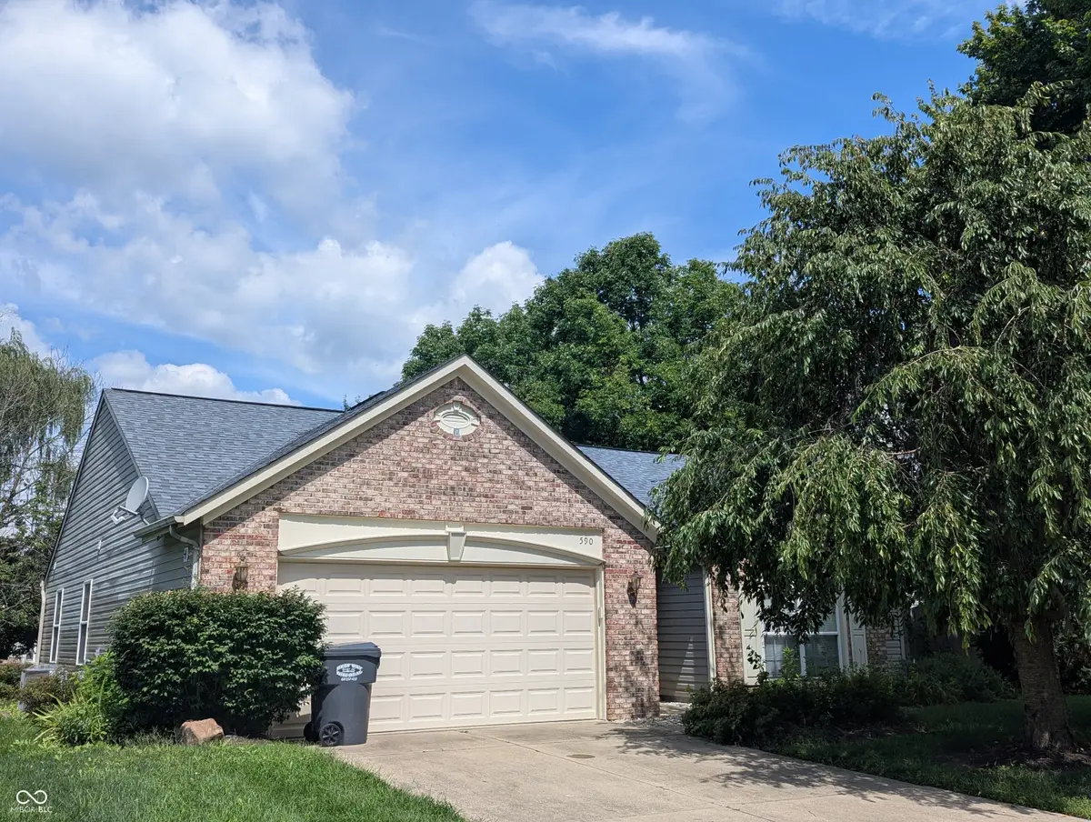 590 New London Drive, Greenwood, IN 46142 - #1