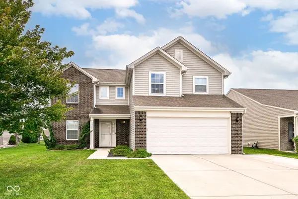 10729 Hunter Lake Lane, Indianapolis, IN 46239