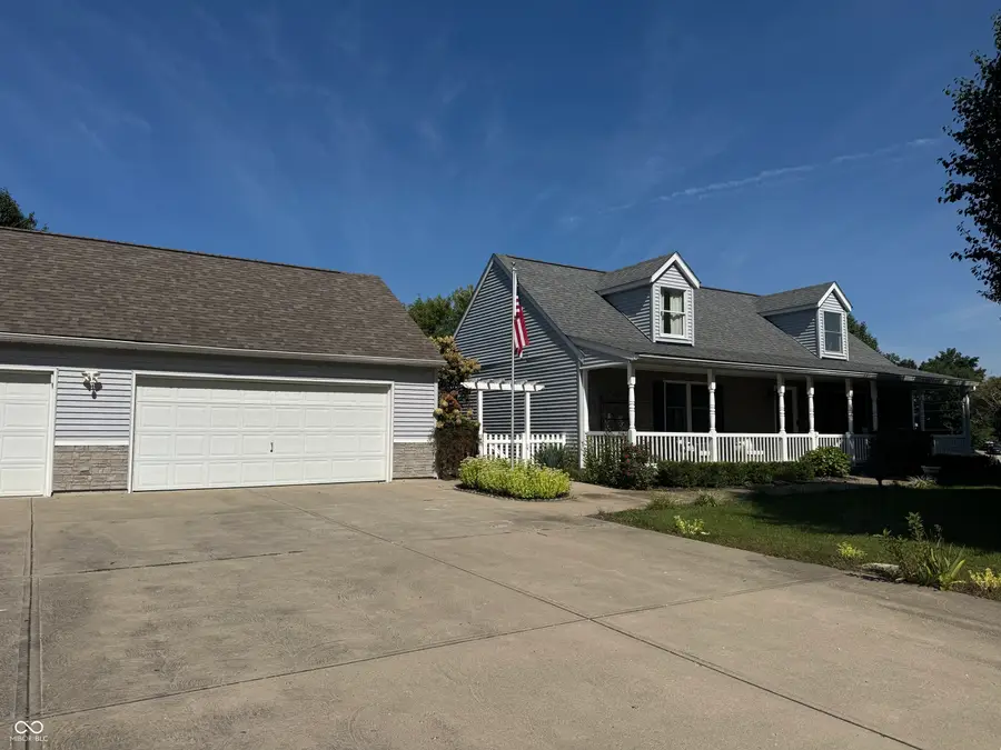 614 W Santee Drive, Greensburg, IN 47240 - #3