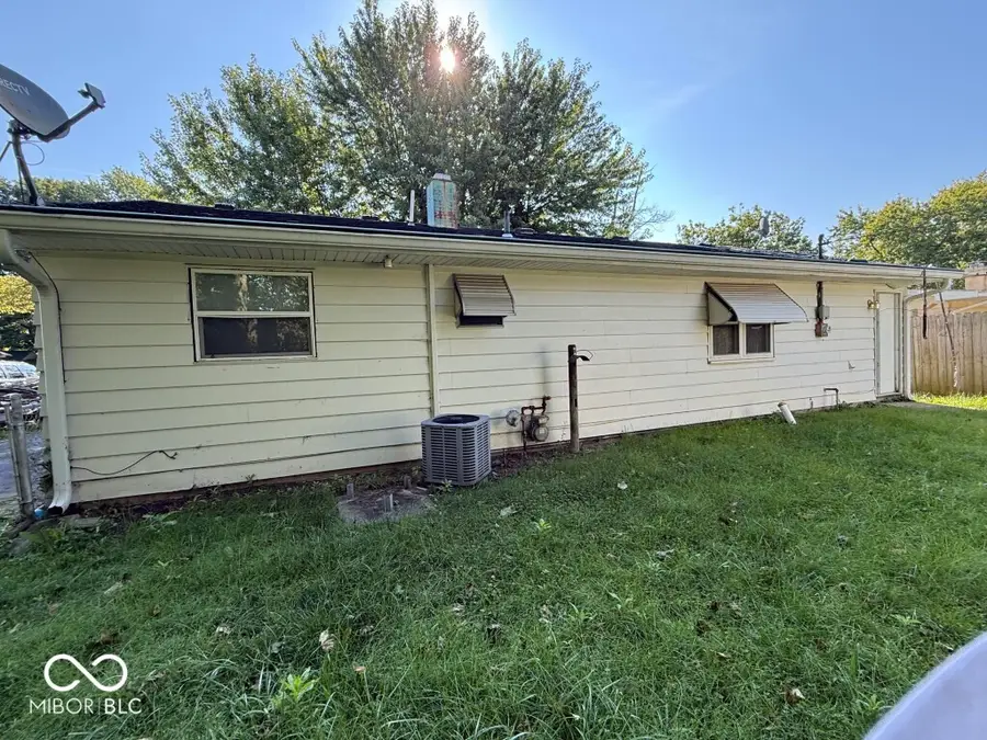 1911 S Kathy Drive, Muncie, IN 47302 - #2