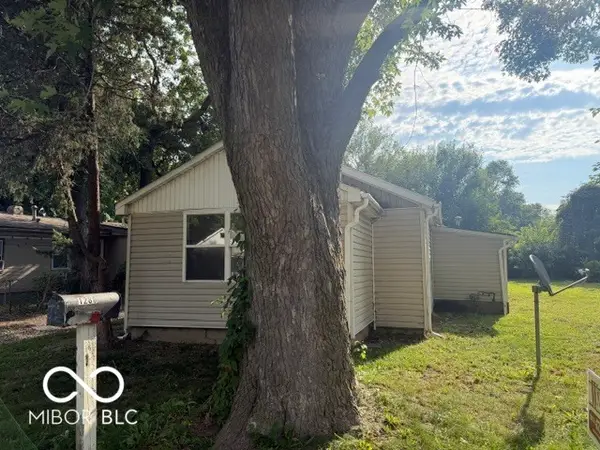 3327 S Foltz, Indianapolis, IN 46221