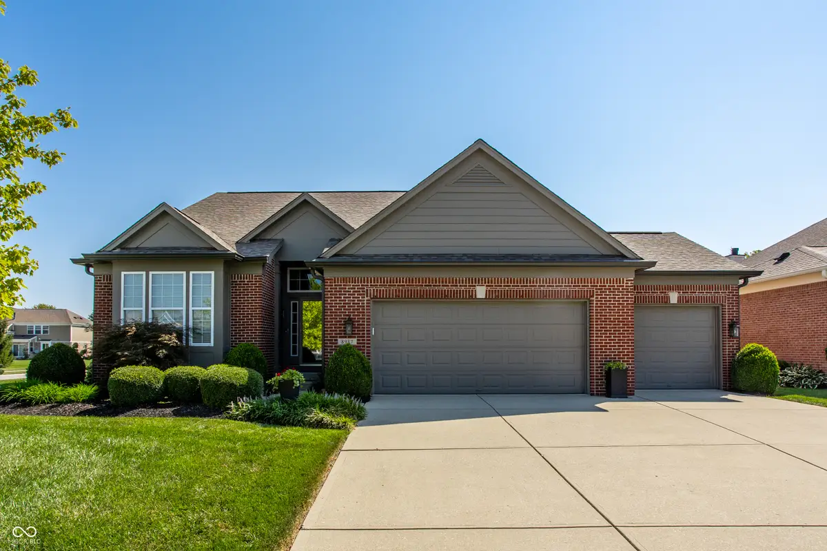 8987 Stonewick Way, Zionsville, IN 46077 - #1