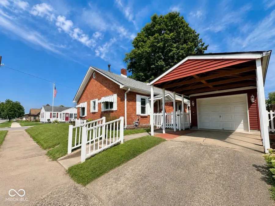 189 W Sumner Avenue, Martinsville, IN 46151 - #2