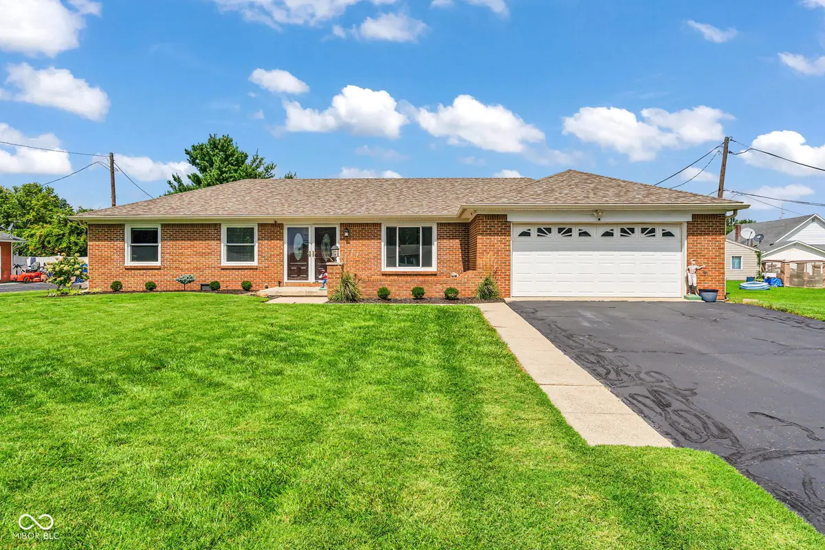 40 Circle Drive, Monrovia, IN 46157 - #1