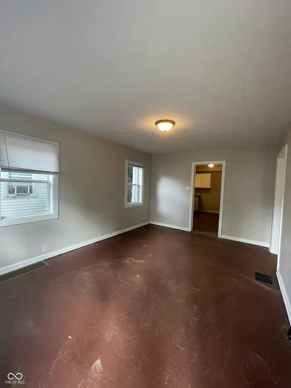 3915 Hillside Avenue, Indianapolis, IN 46205