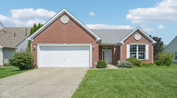 1098 Springwater Circle, Greenwood, IN 46143