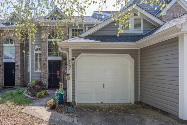 7437 Oceanline Drive, Indianapolis, IN 46214