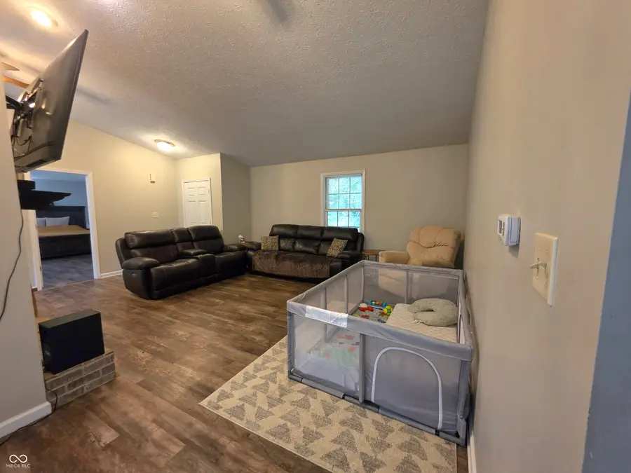 1281 NE Kiowa Cove, Greensburg, IN 47240 - #3