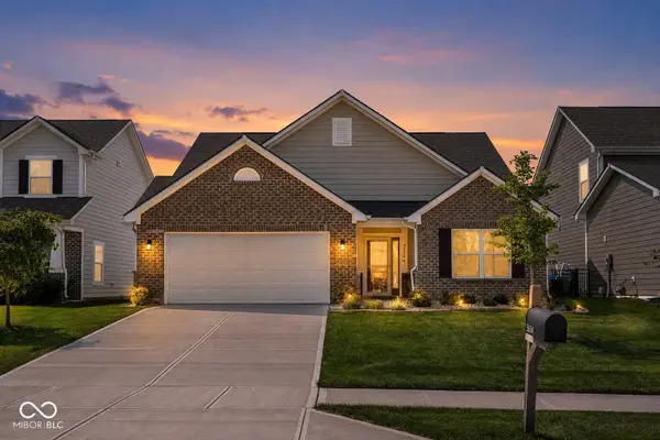 5854 Cherrywood Lane, McCordsville, IN 46055