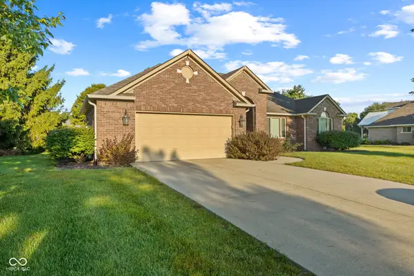 4732 S Grassy Court, New Palestine, IN 46163