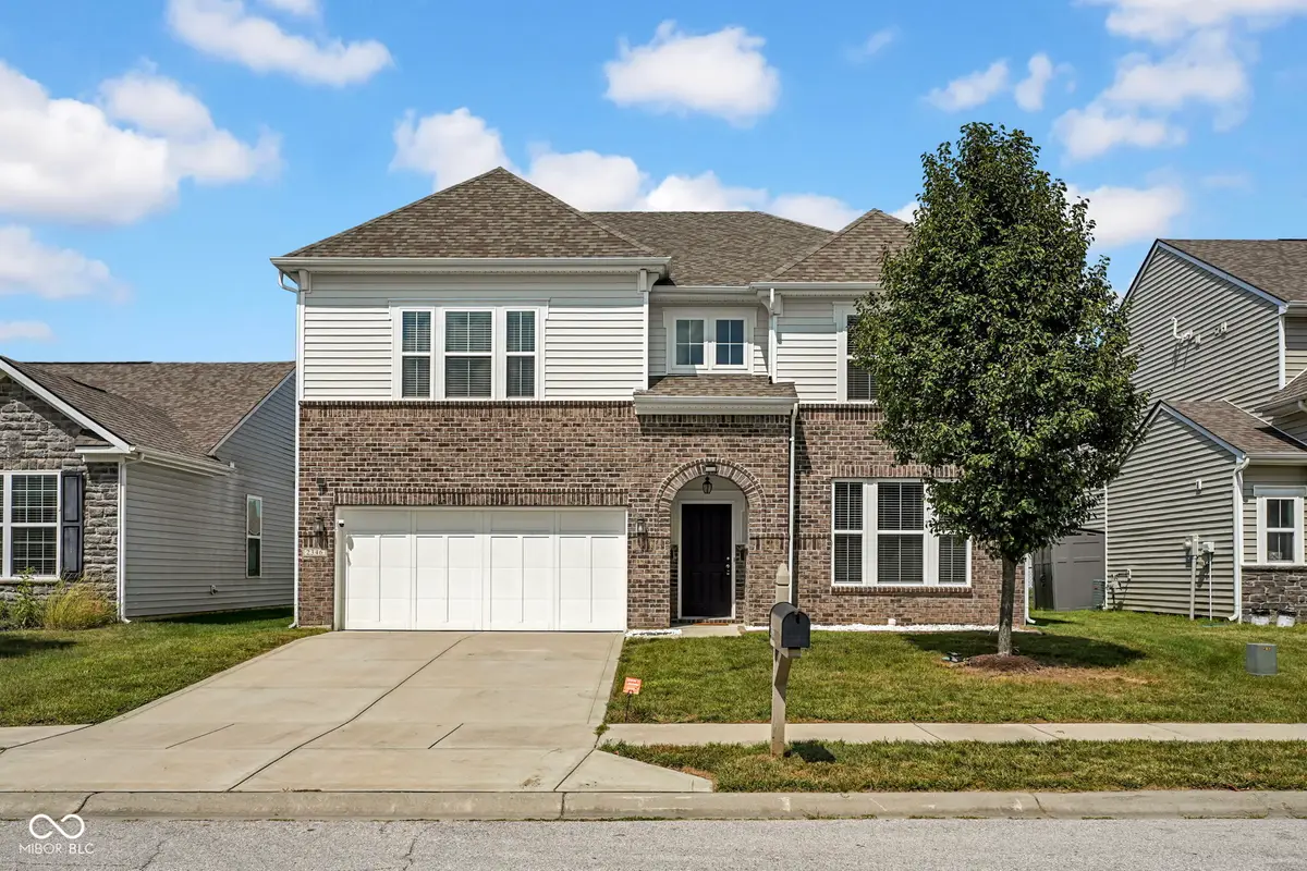 2346 Creek Bank Drive, Columbus, IN 47201 - #1