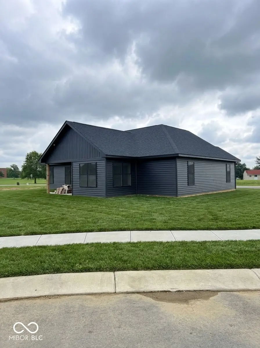 1521 N Washington Street, Rushville, IN 46173 - #3