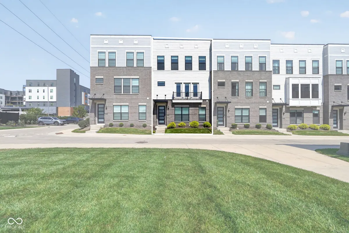 9728 Junction Station, Fishers, IN 46037 - #1