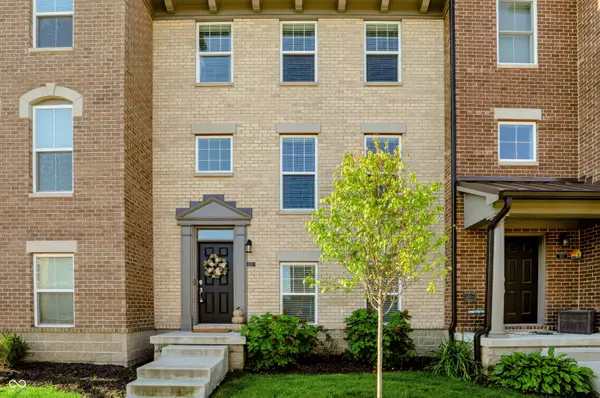 933 Yorkshire Lane, Zionsville, IN 46077