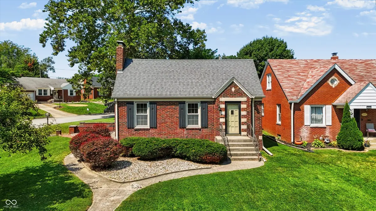 902 Ellenberger Parkway East Parkway, Indianapolis, IN 46219 - #1