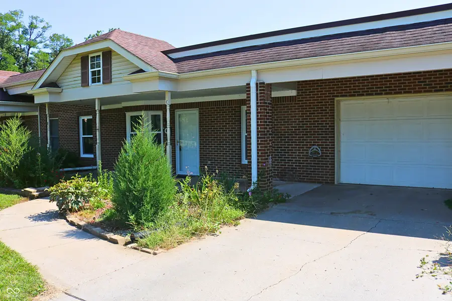 2126 W Black Creek Valley Road #C, Crawfordsville, IN 47933 - #3