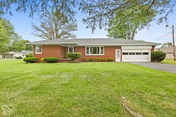 214 W Kings Highway, Rushville, IN 46173