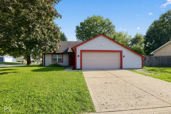8325 Farmhill Road, Indianapolis, IN 46231