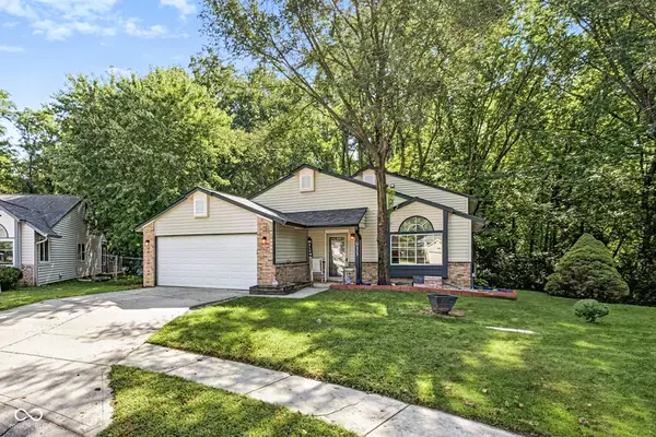 933 Timber Creek Lane, Greenwood, IN 46142