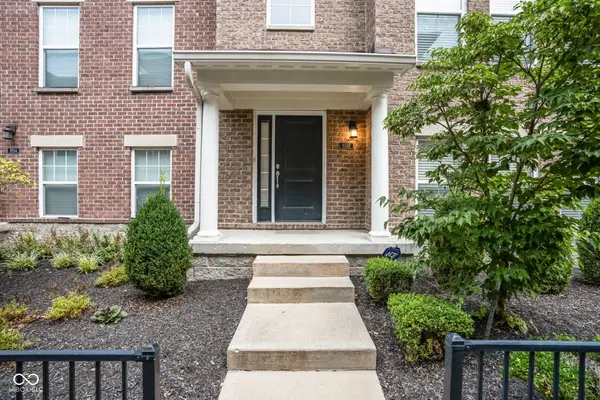 9556 Oakley Drive, Indianapolis, IN 46260