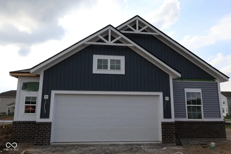 2237 Bear Oak Run, Shelbyville, IN 46176 - #2