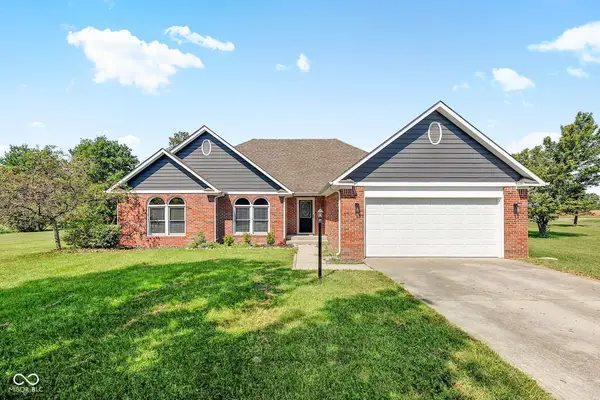 5896 N Red Oak Drive, Greenfield, IN 46140