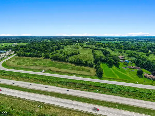 150 Bluff Creek Parkway, Greenwood, IN 46143