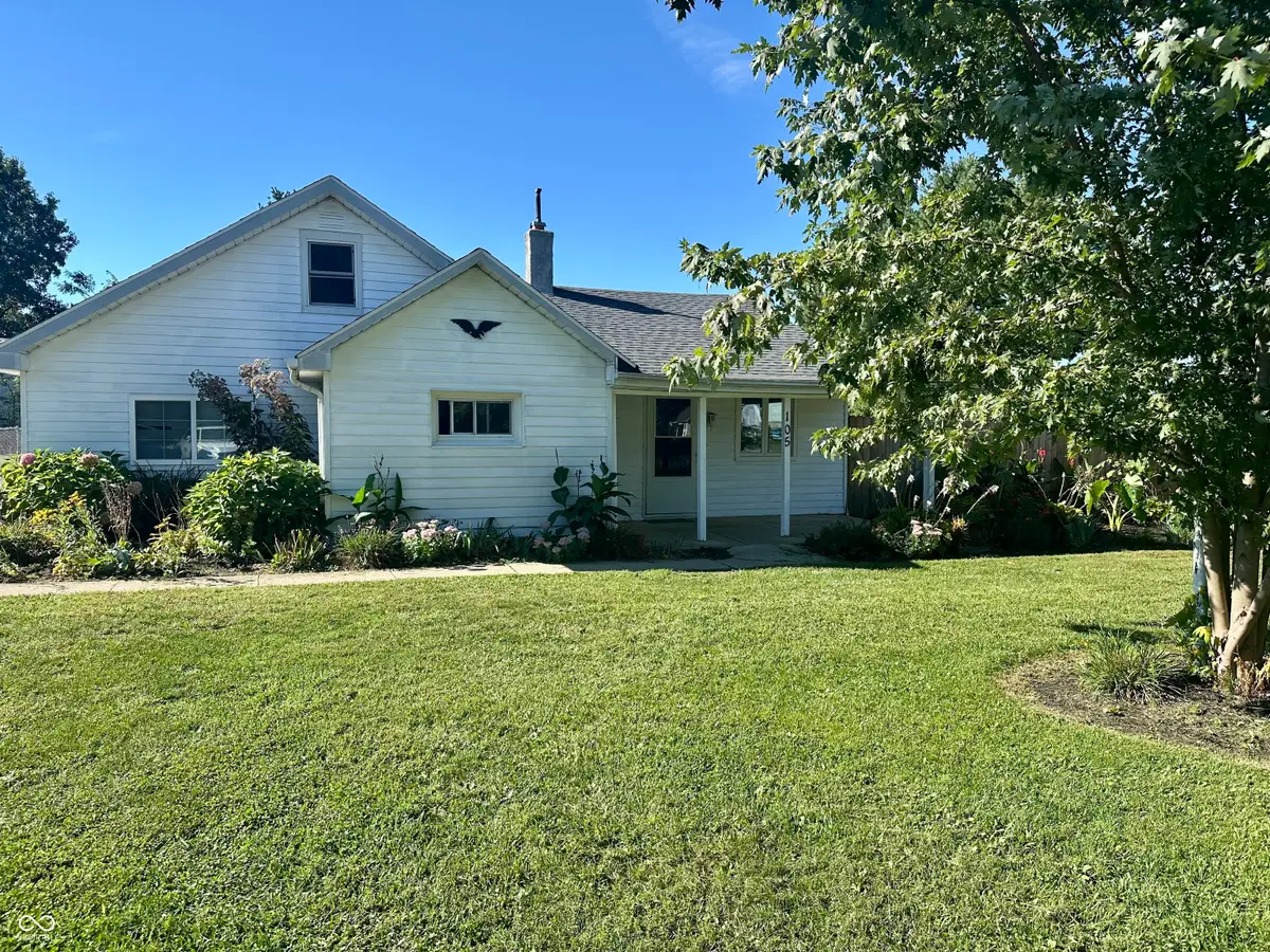 105 Walnut, Sulphur Springs, IN 47388 - #1