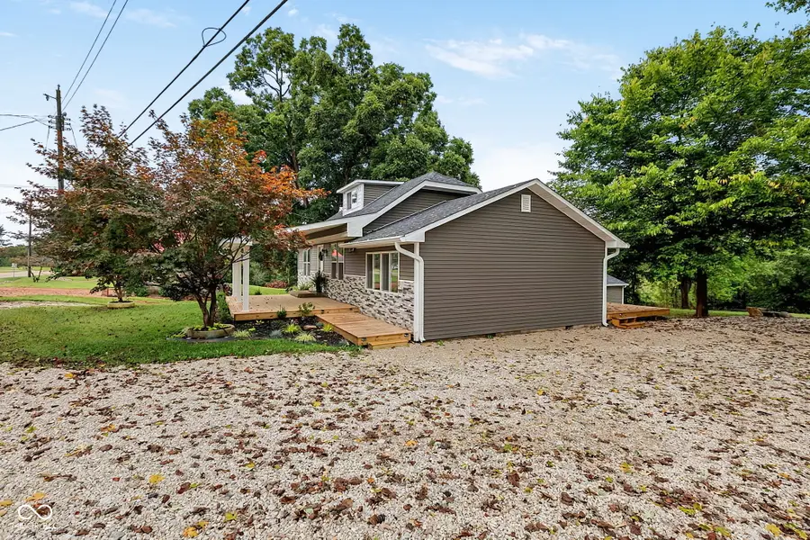 1201 N State Road 157, Bloomfield, IN 47424 - #2