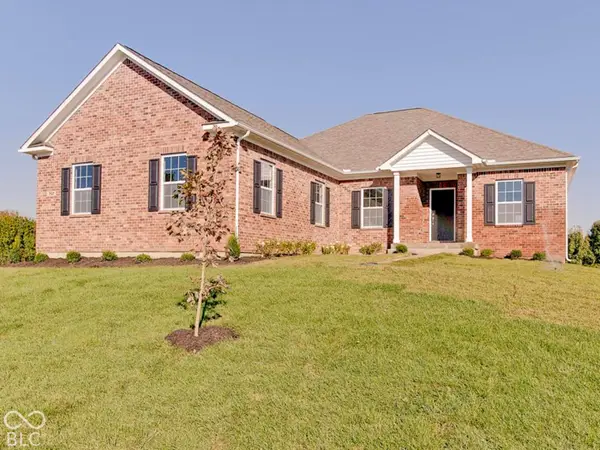757 Lake Vista Drive, Columbus, IN 47201
