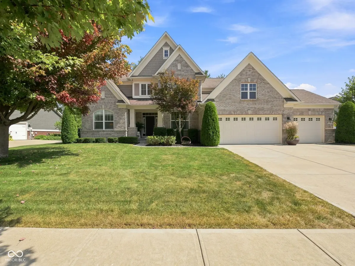 6411 Blackstone, Zionsville, IN 46077 - #1