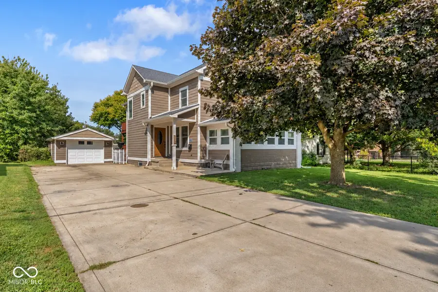 112 S Monroe Street, Mooresville, IN 46158 - #2
