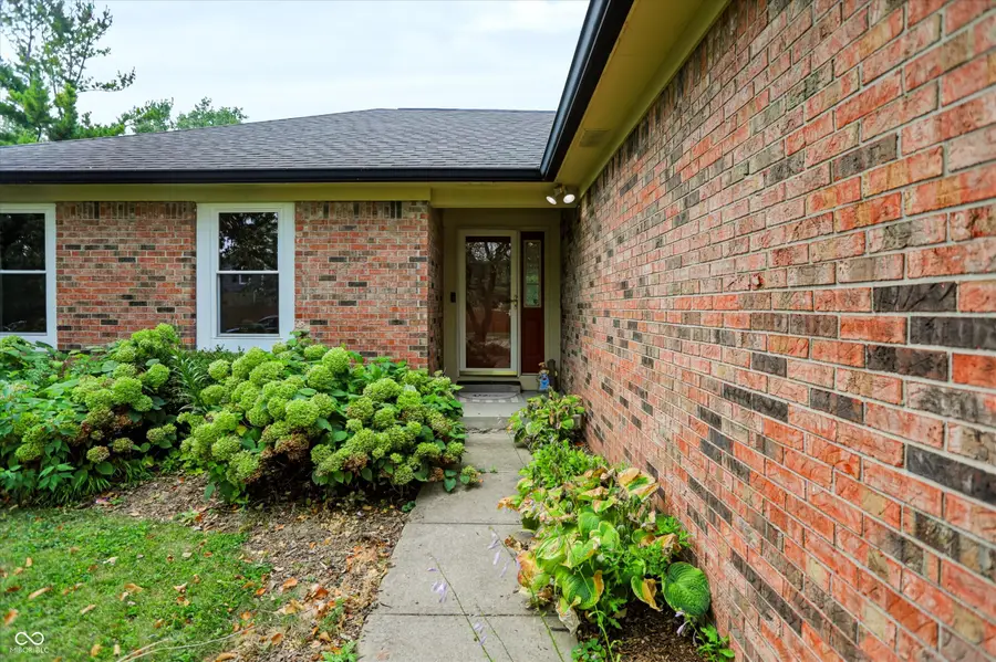 9562 Falkirk Drive, Indianapolis, IN 46256 - #2