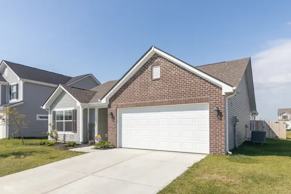 308 Briar Path Drive, Greenfield, IN 46140
