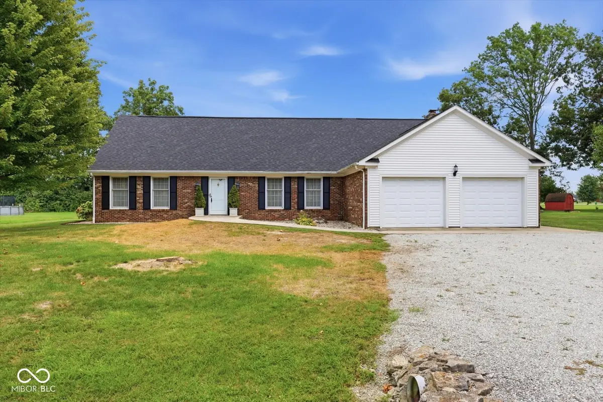 8878 N Timberlane, Fountaintown, IN 46130 - #1