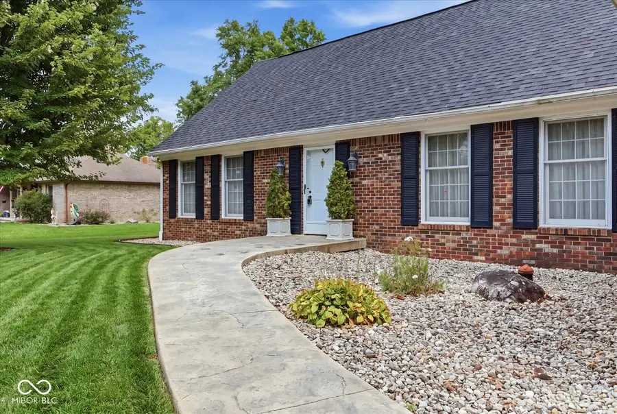 8878 N Timberlane, Fountaintown, IN 46130 - #3