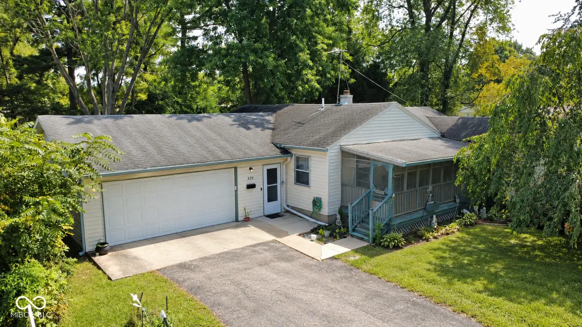 325 N Jefferson Street, Brownsburg, IN 46112 - #1