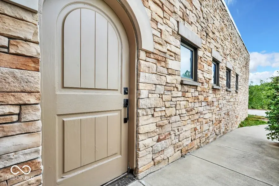 9458 N Kitchen Road, Mooresville, IN 46158 - #2