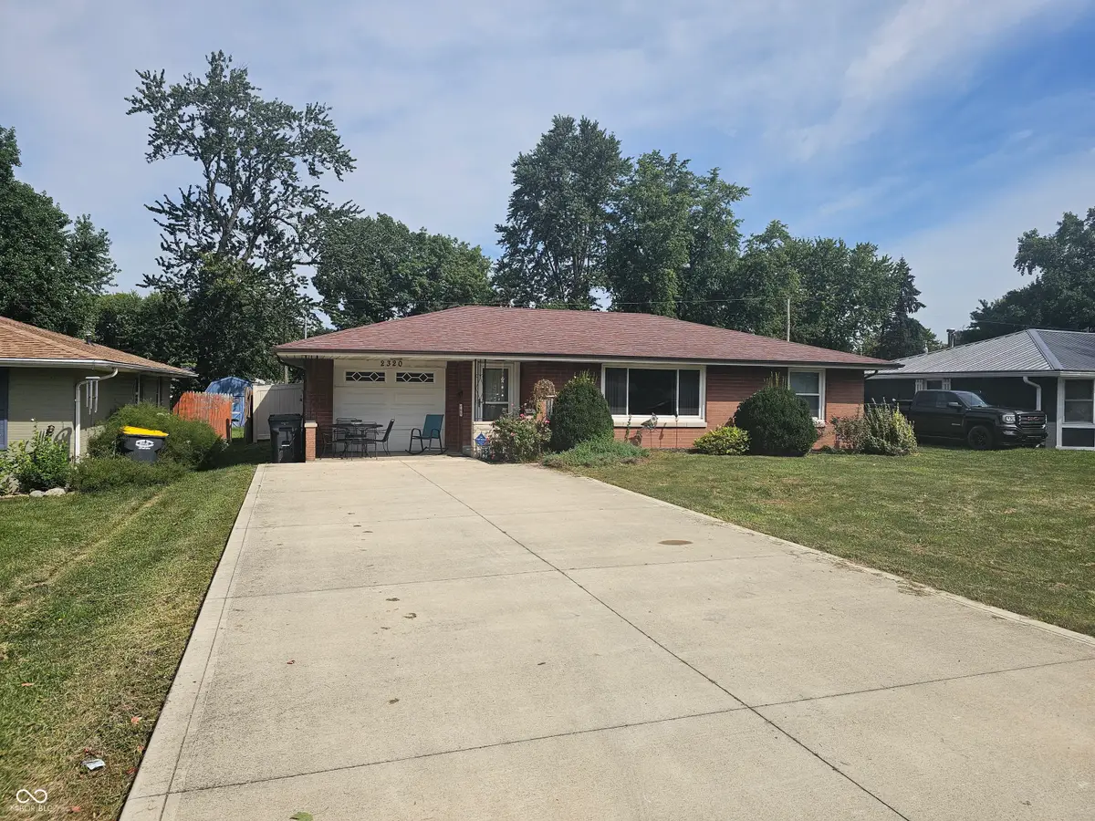 2320 E 10th Street, Anderson, IN 46012 - #1