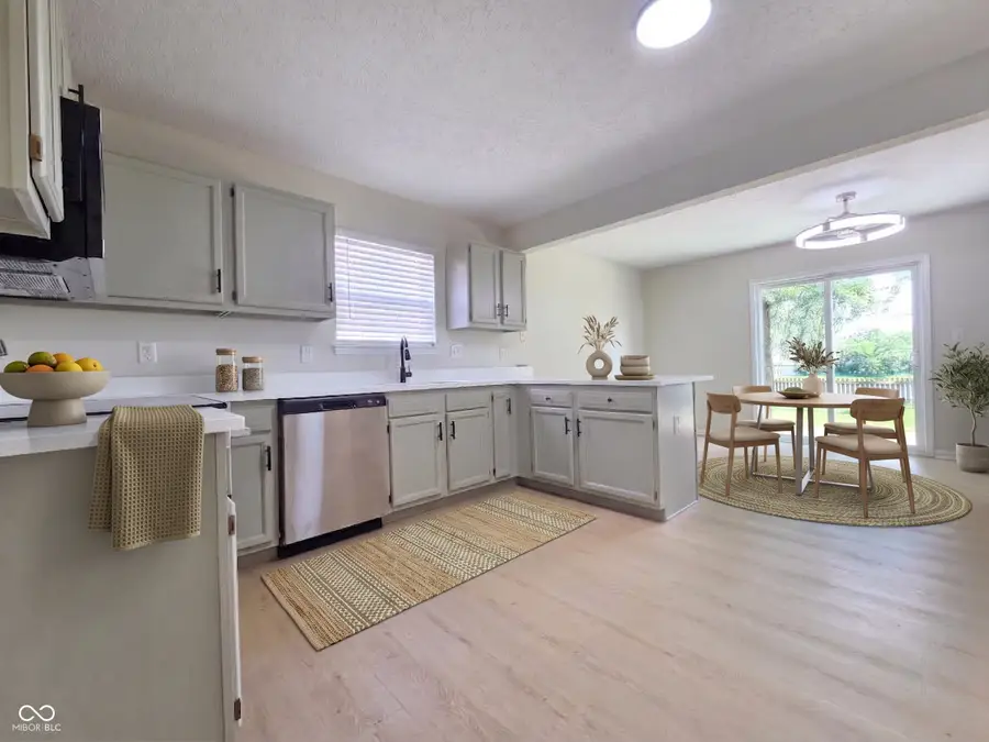 243 Lakemoore Street, Brownsburg, IN 46112 - #2