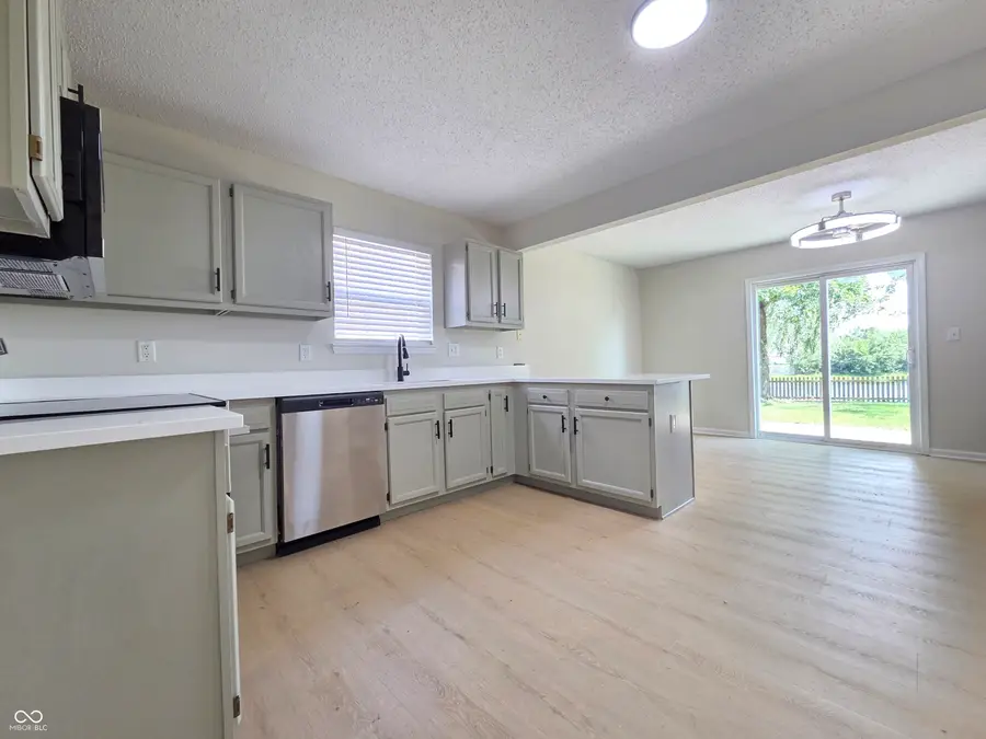 243 Lakemoore Street, Brownsburg, IN 46112 - #3