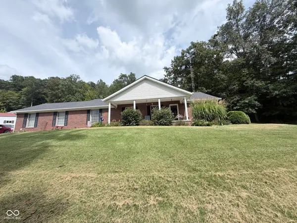 8724 Bellsville Pike, Nashville, IN 47448
